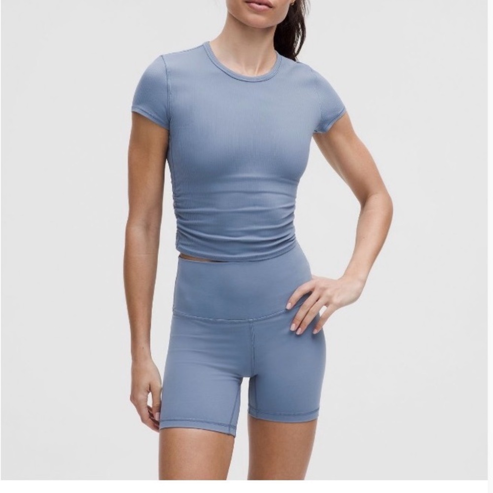 Lululemon All It Takes Back-Twist (washed denim)